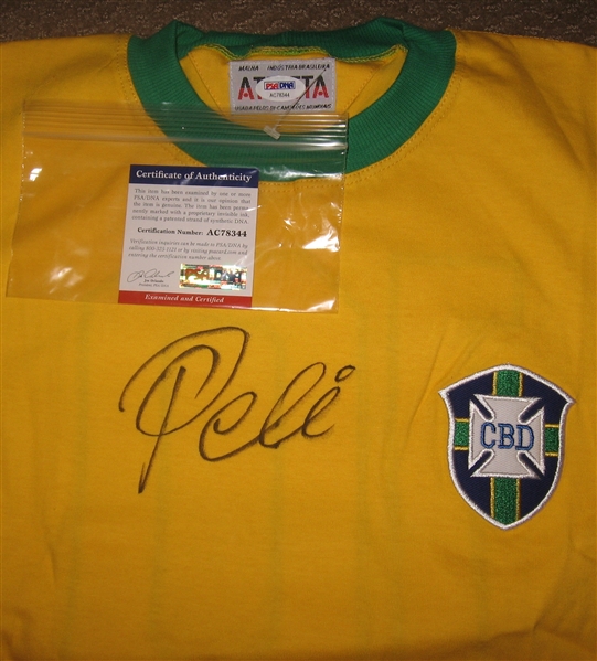 1970 Brazil World Cup Jersey, Replica, Signed by Pele PSA/DNA Authentic