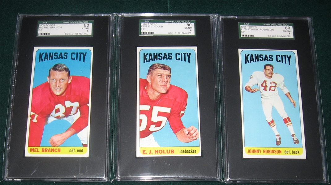 1965 Topps FB Lot of (5) Chiefs W/ #91 Bobby Bell SGC 80