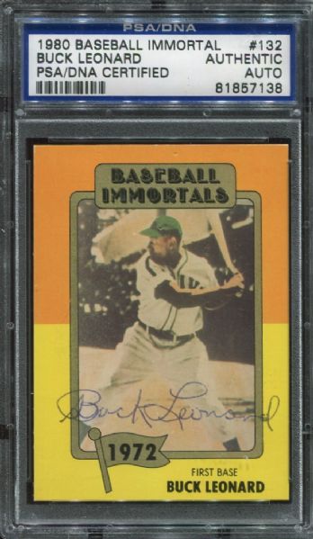 1980 Baseball Immortals #132 Buck Leonard Autographed PSA/DNA Authentic