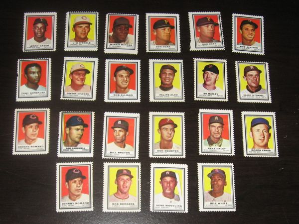 1962 Topps Stamps Lot of (30) W/Mantle