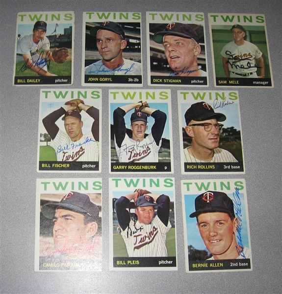1964 Topps Lot of (16) Autographed Twins W/ Stange