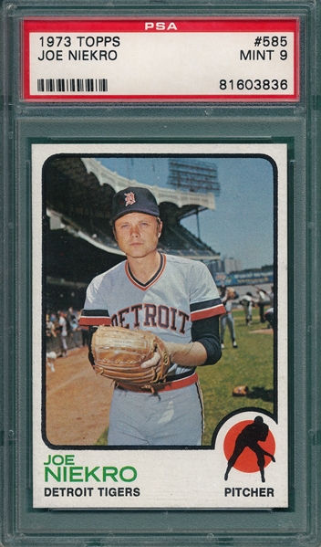 1973 Topps #585 Joe Niekro PSA 9